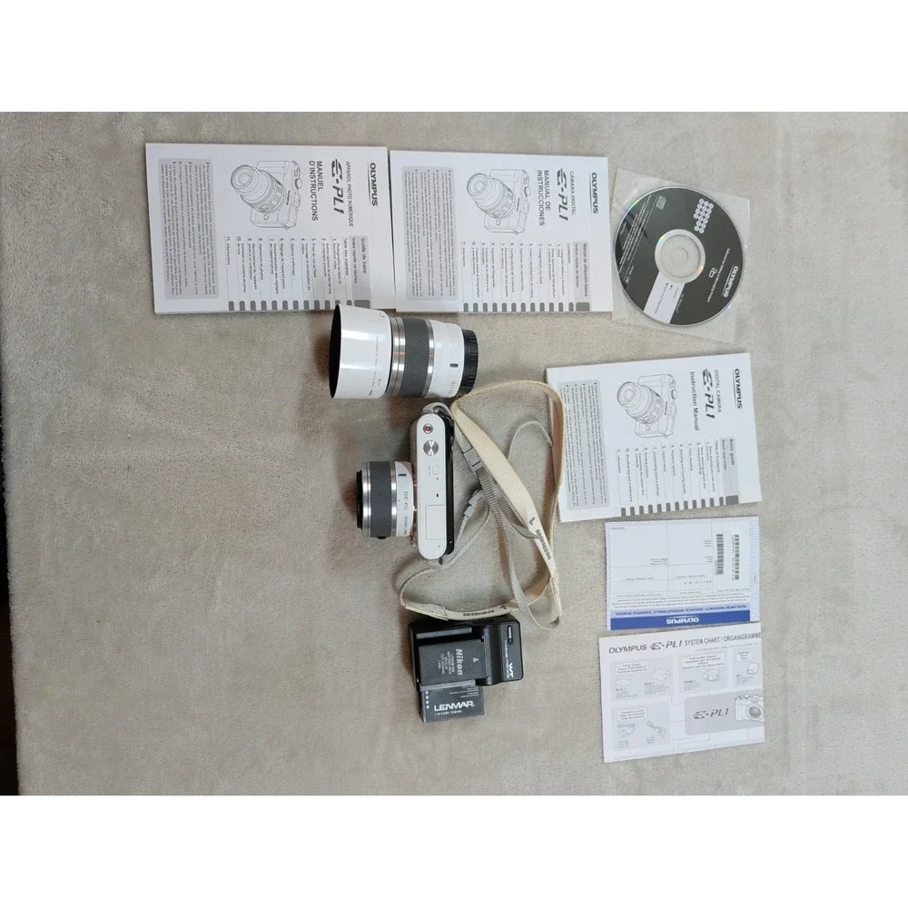Nikon 1 J1 Mirrorless Digital Camera Kit White with 10-30mm & 30-110mm Lenses